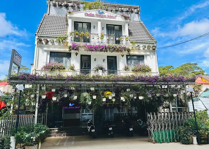 Dalat Stream Hotel-Khach San Dep Da Lat