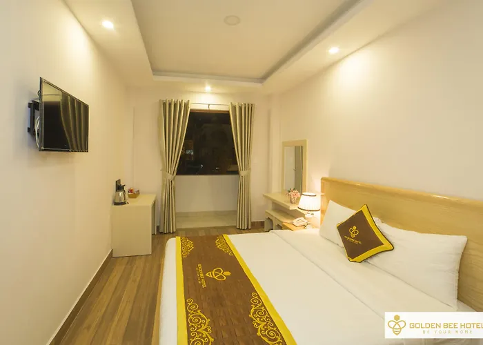Golden Bee Hotel